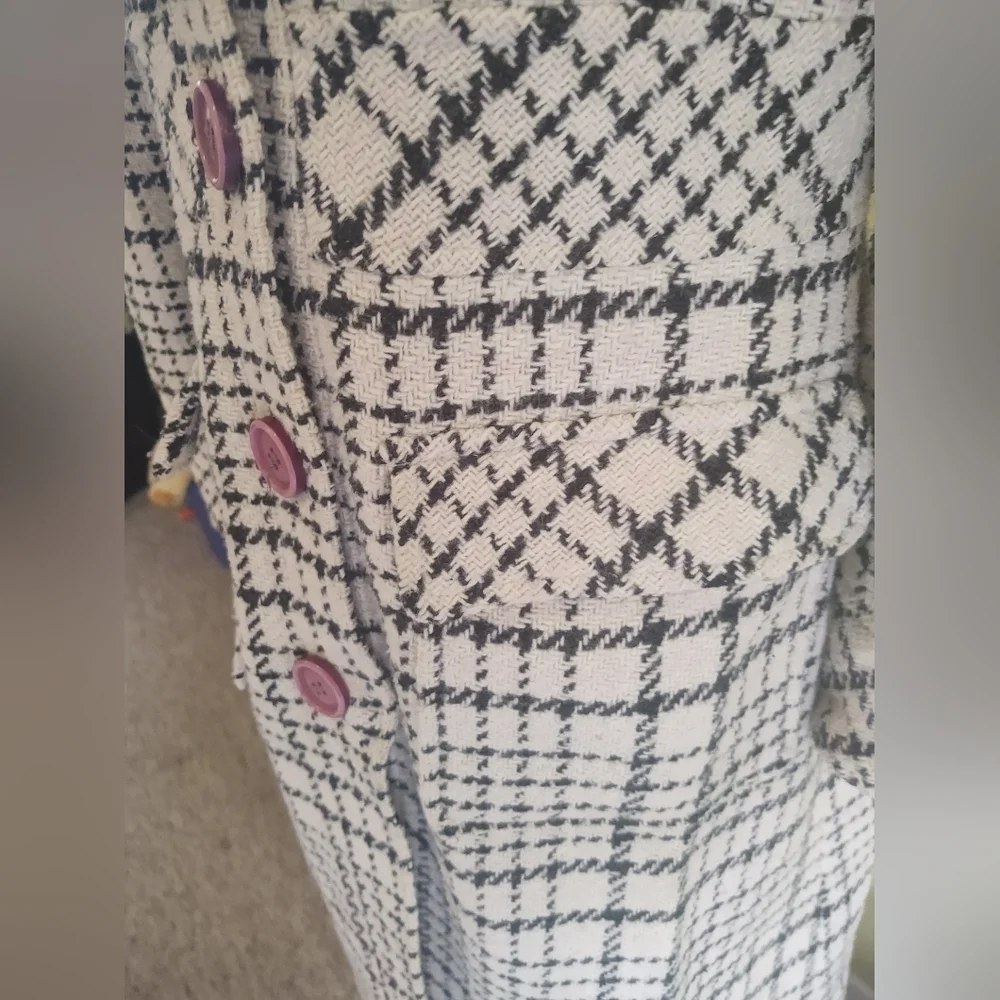 STATIC Coat - Picture 4 of 11